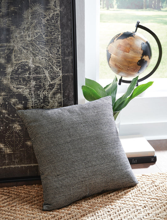 Edelmont Pillow