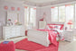 Anarasia  Sleigh Bed
