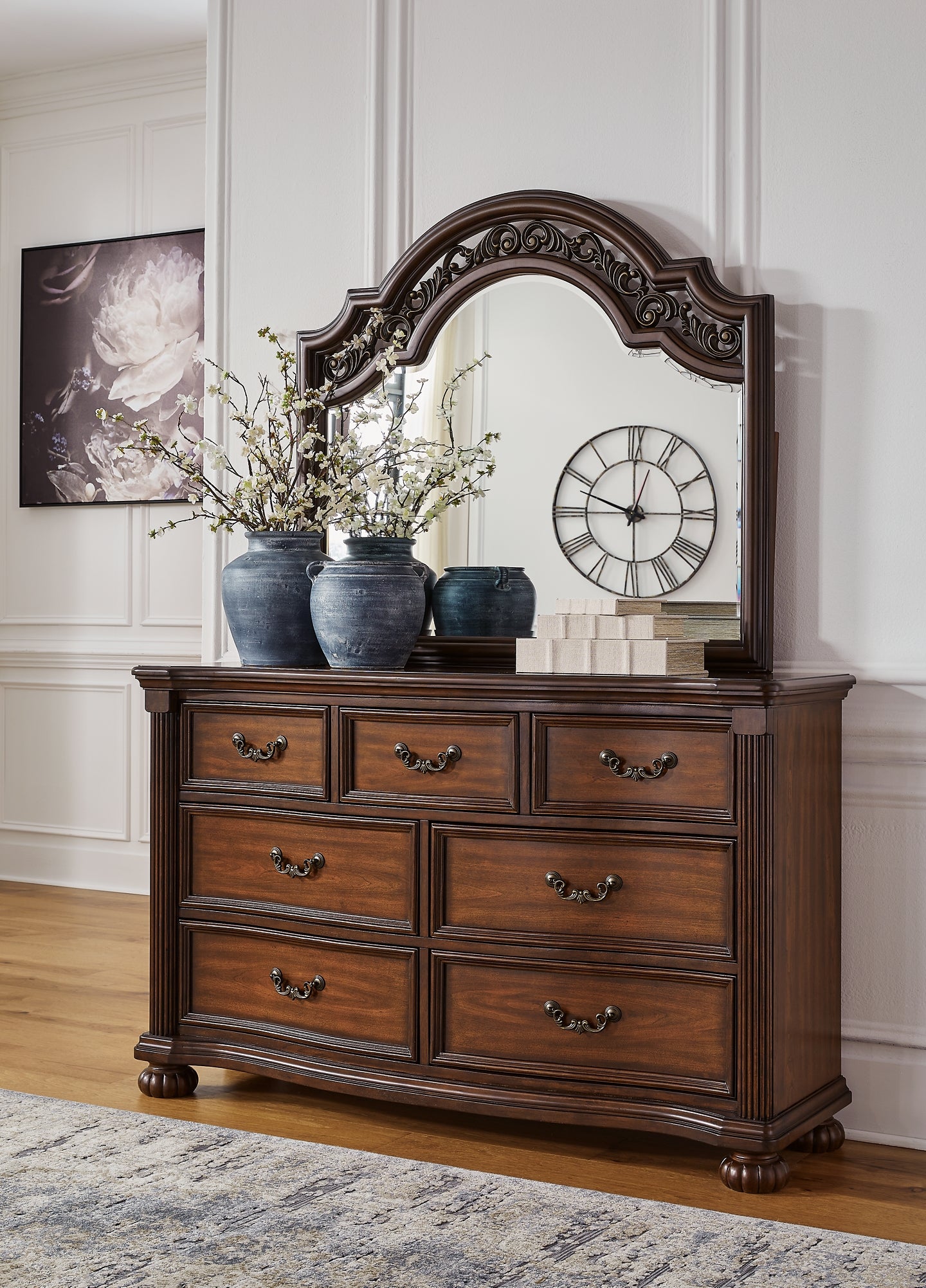 Bedroom > Dresser & Mirror