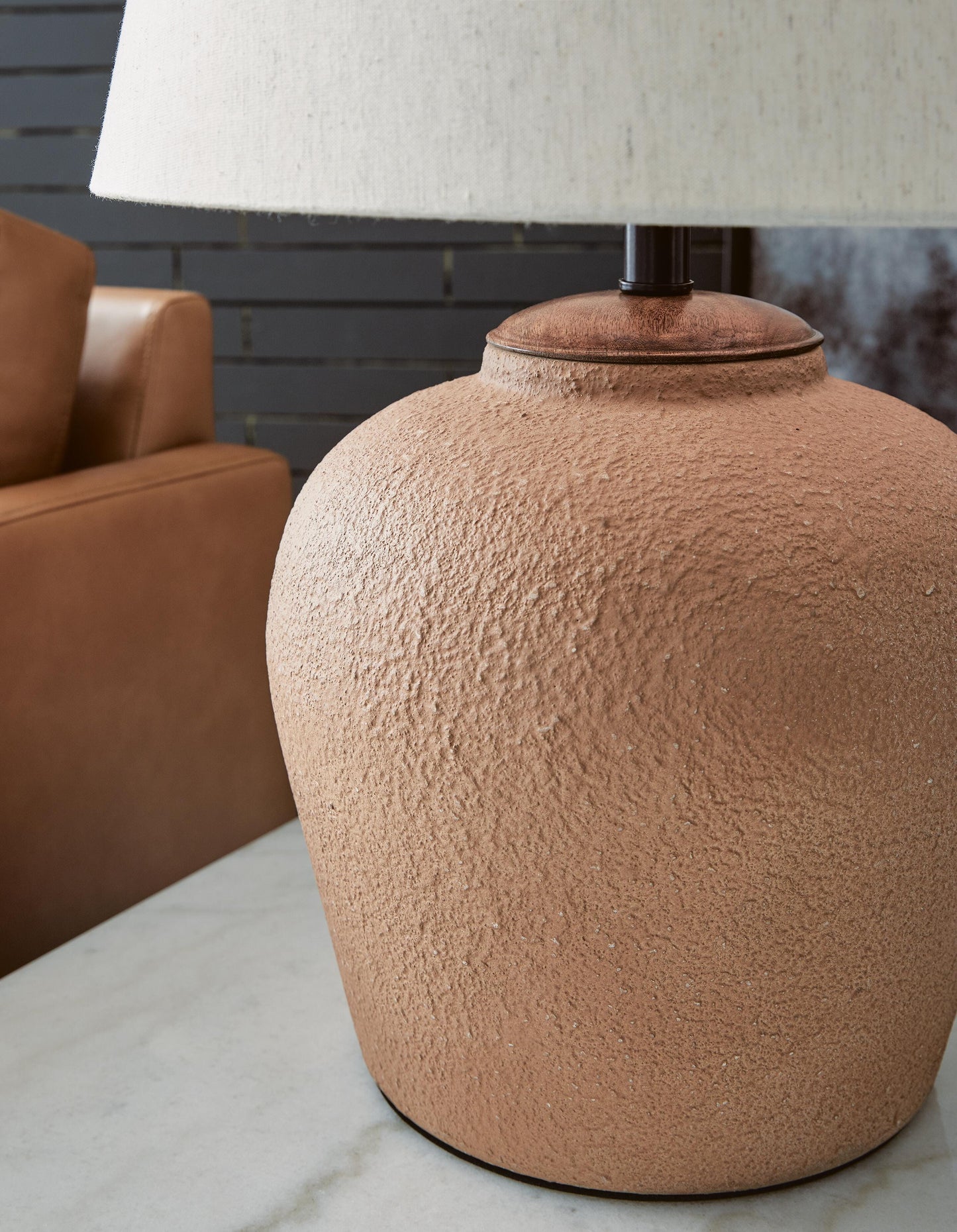 Scantor Metal Table Lamp (1/CN)