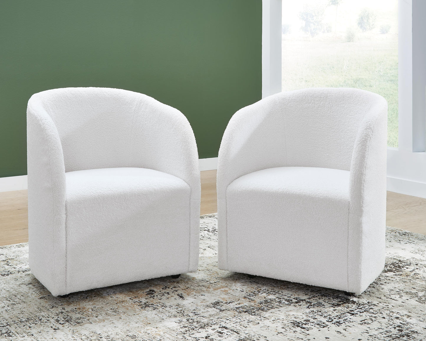 Rowanbeck Dining UPH Arm Chair (2/CN)