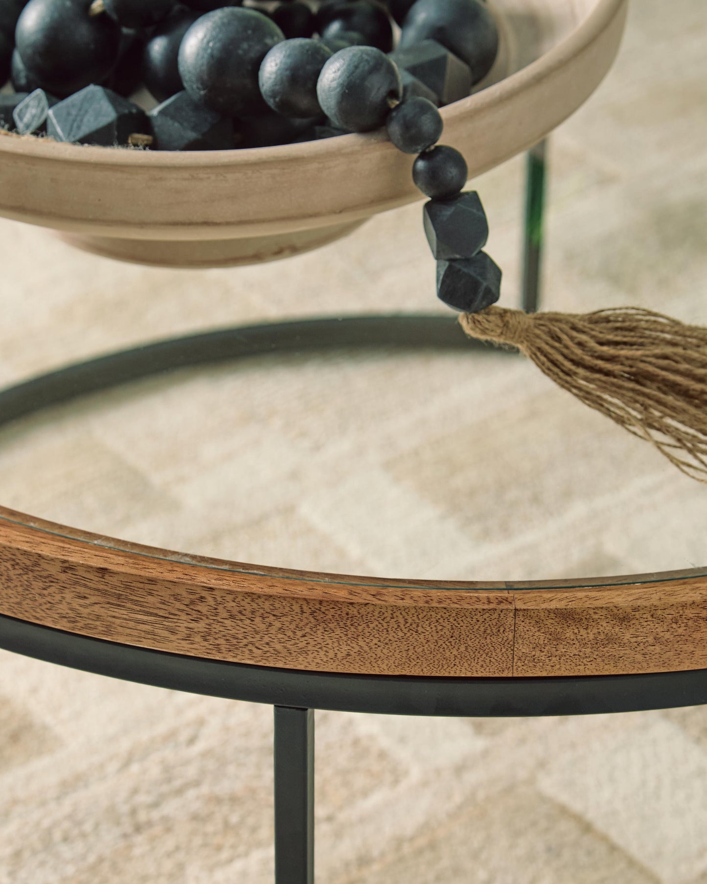 Noraluna Round Cocktail Table