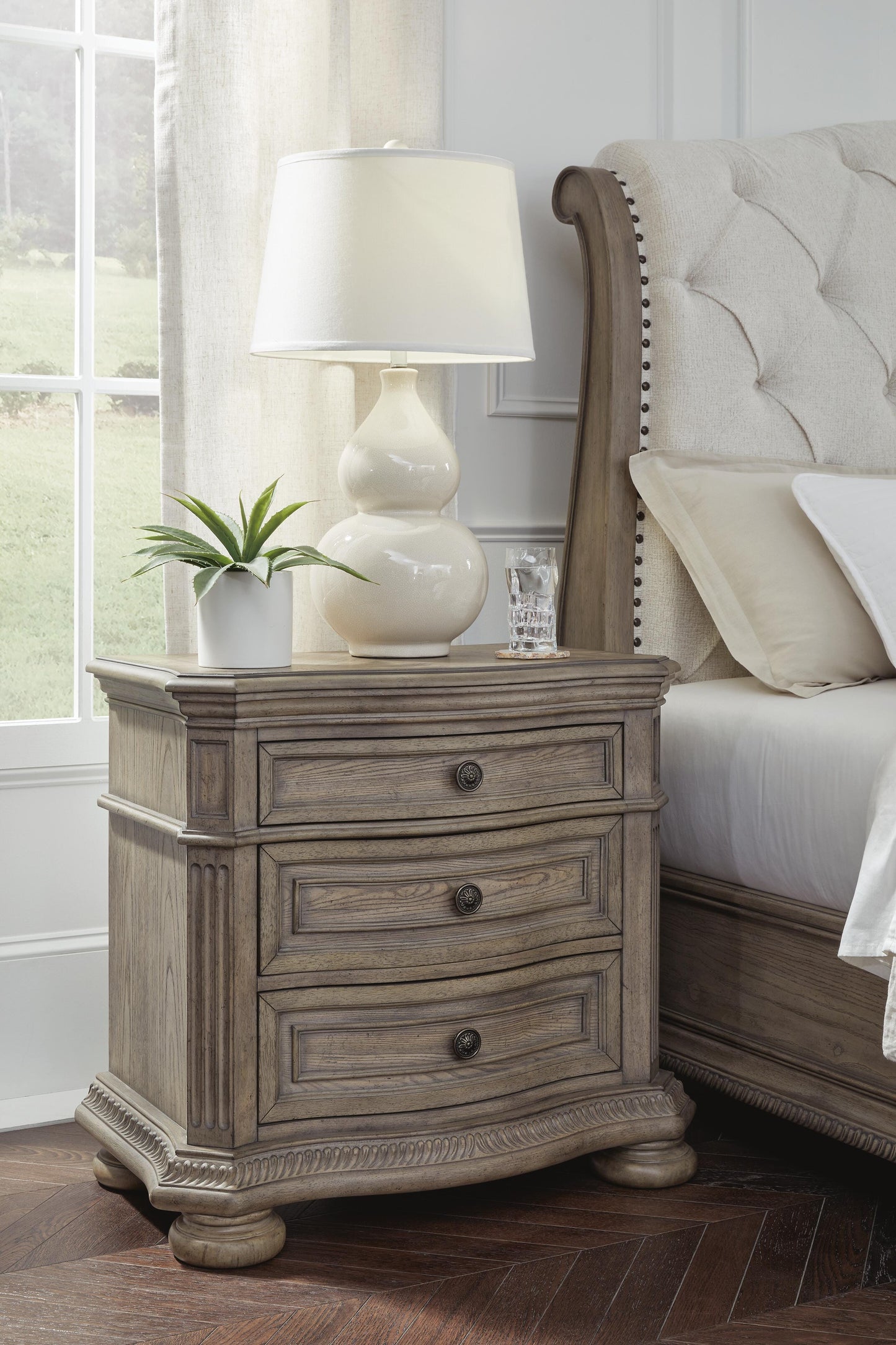 Ardenfield Queen Upholstered Sleigh Bed, Dresser, Mirror and Nightstand