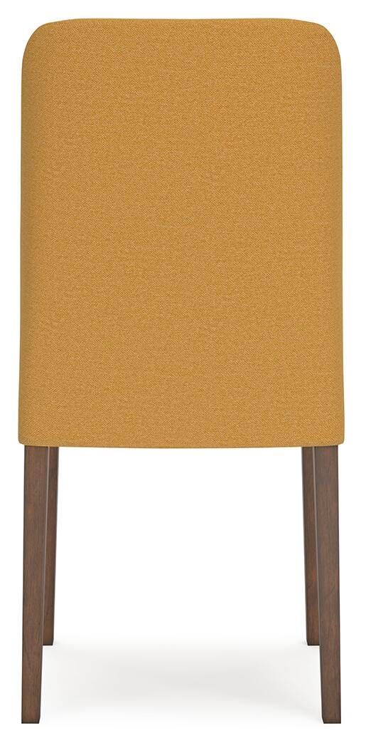 Lyncott Dining Table and 4 Chairs