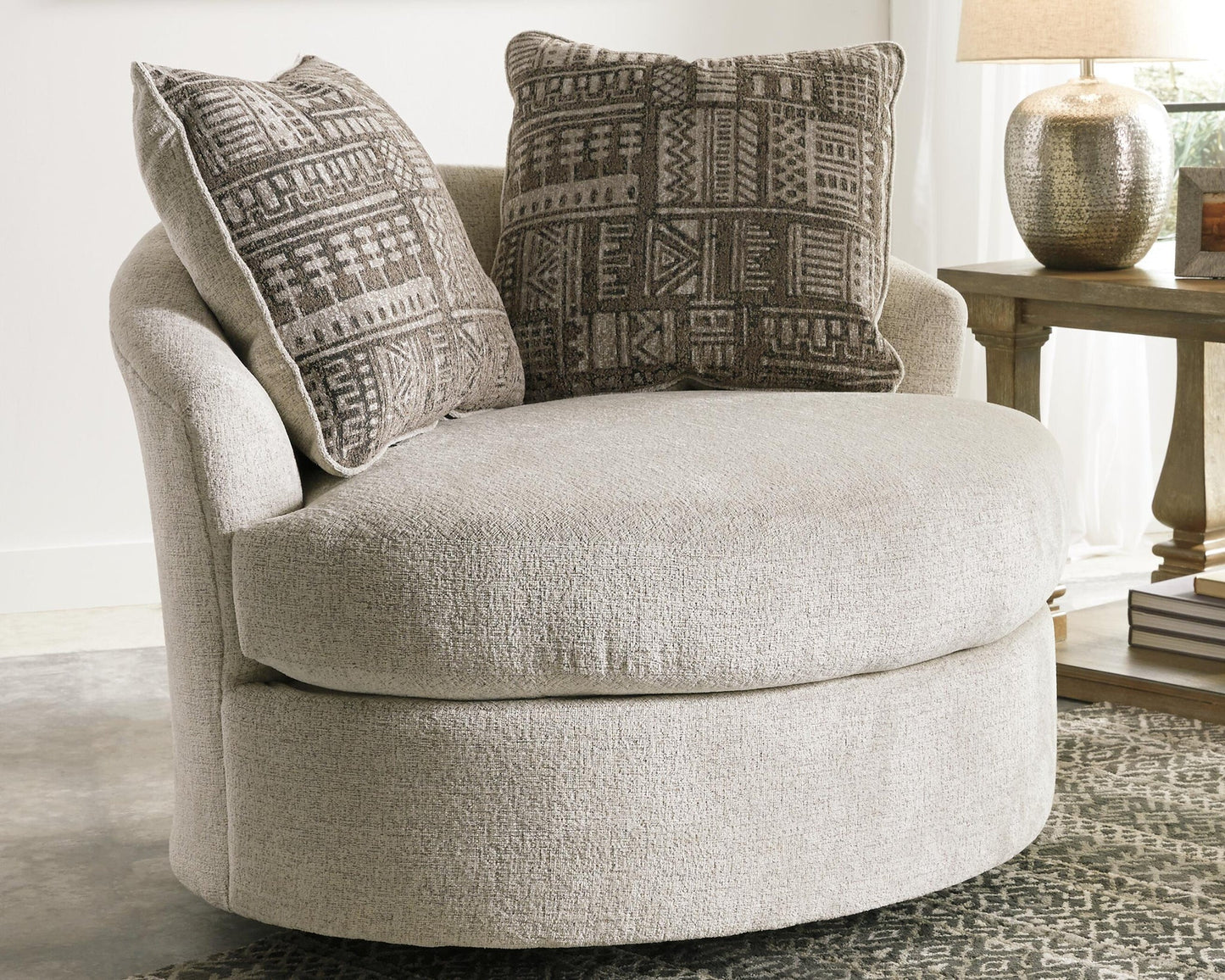 Soletren Swivel Accent Chair