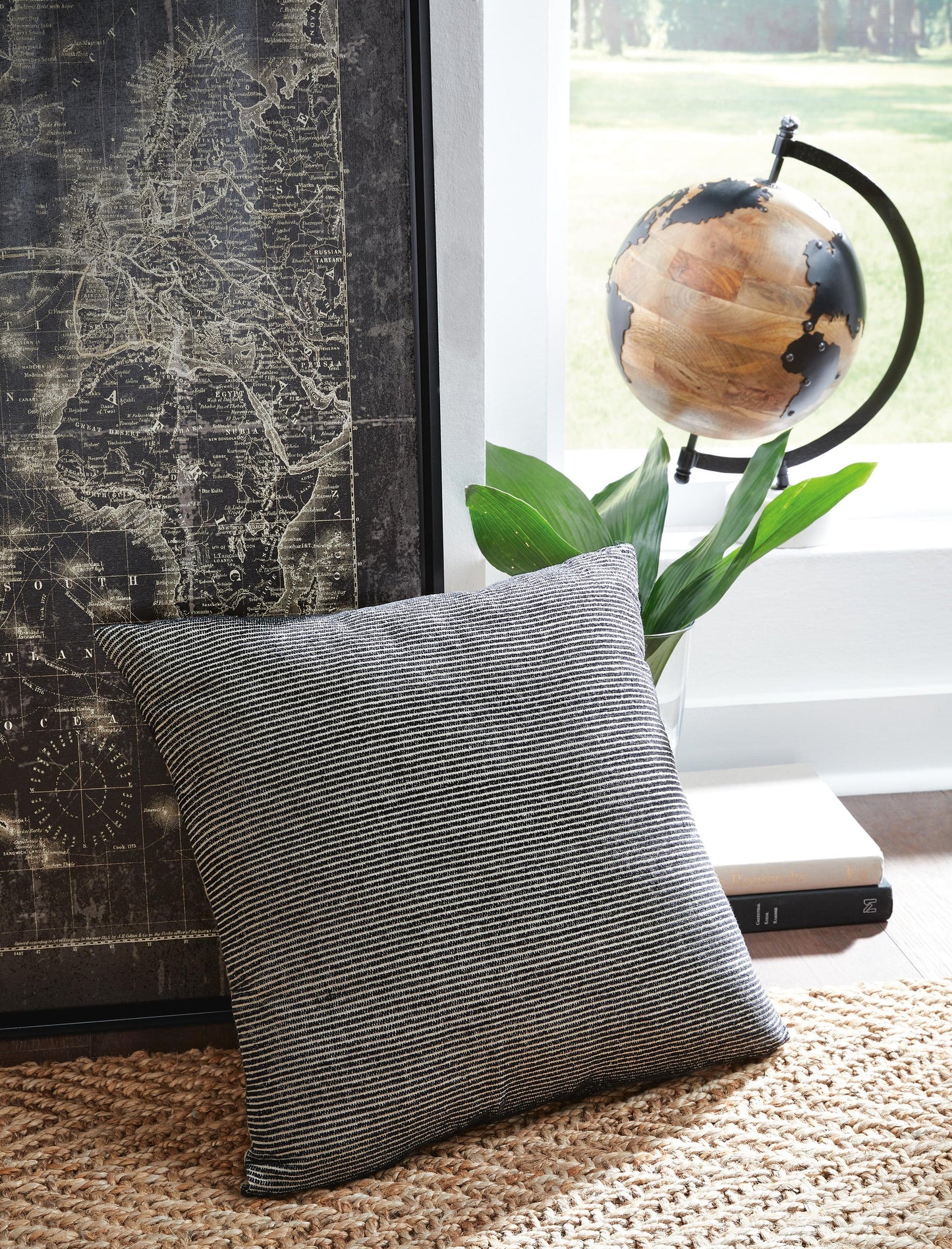 Edelmont Pillow