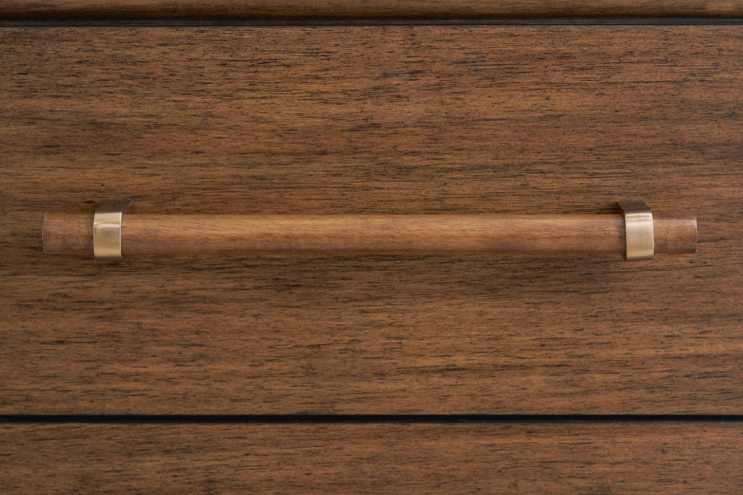 Lyncott Dresser