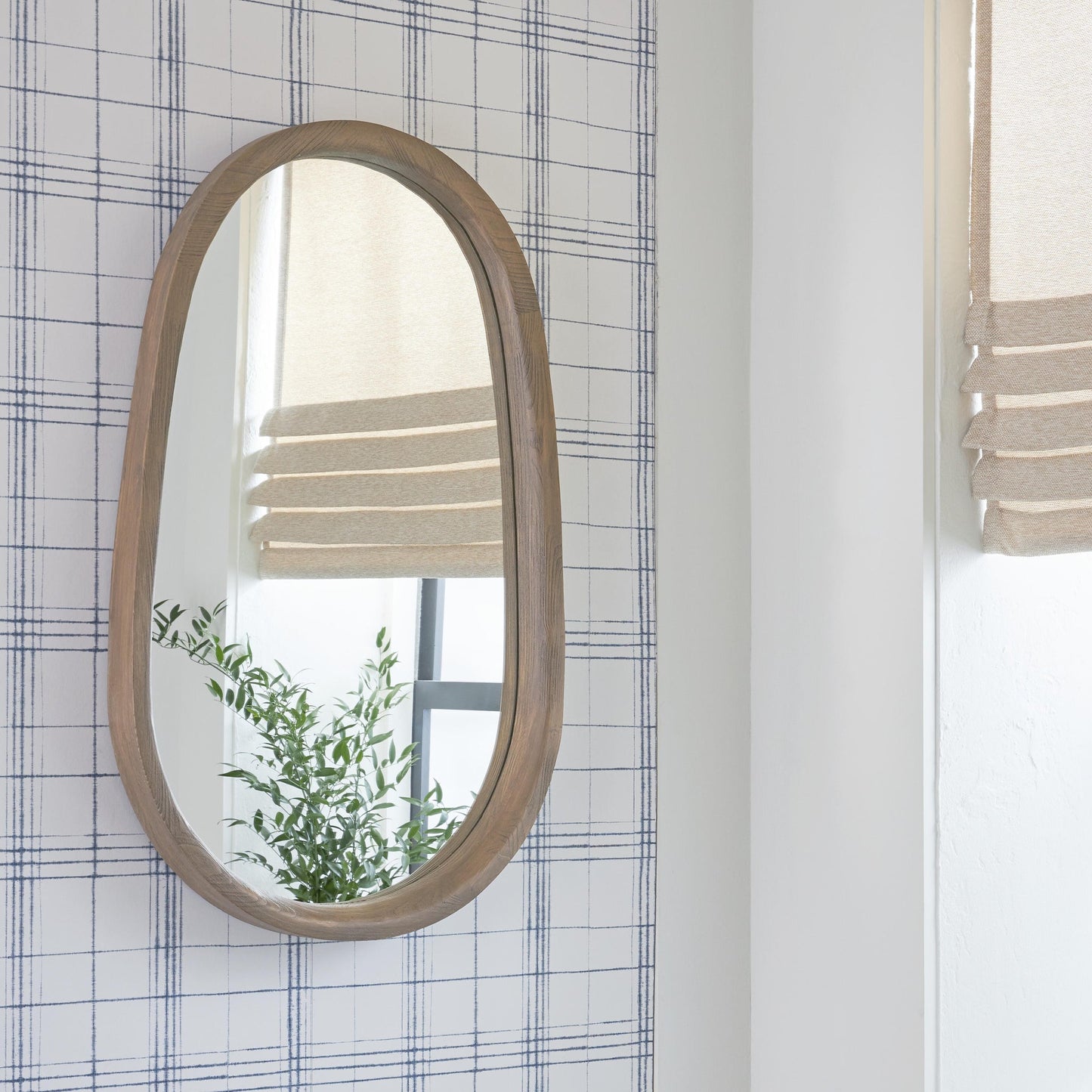 Aarilynn Accent Mirror