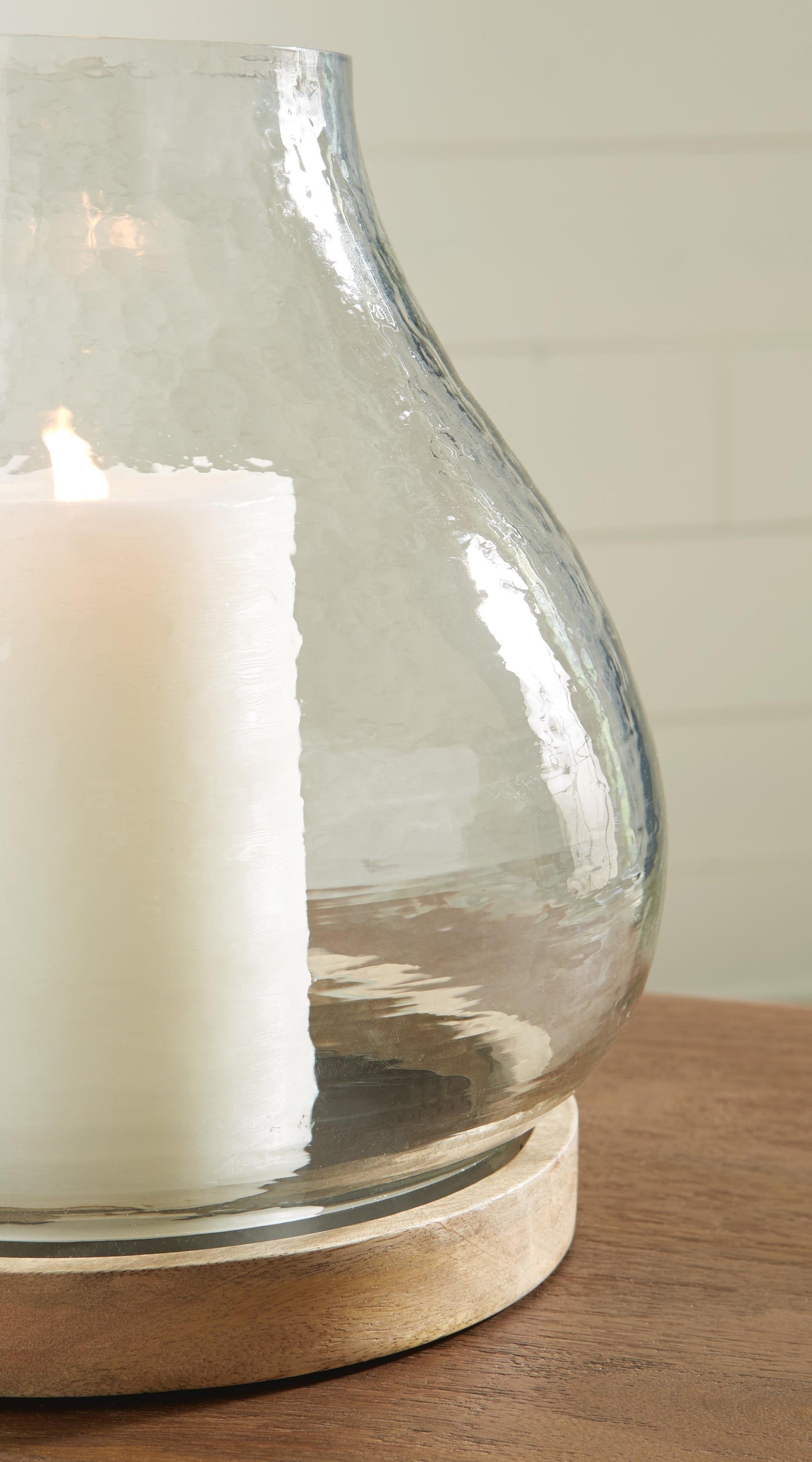Adalisen Candle Holder