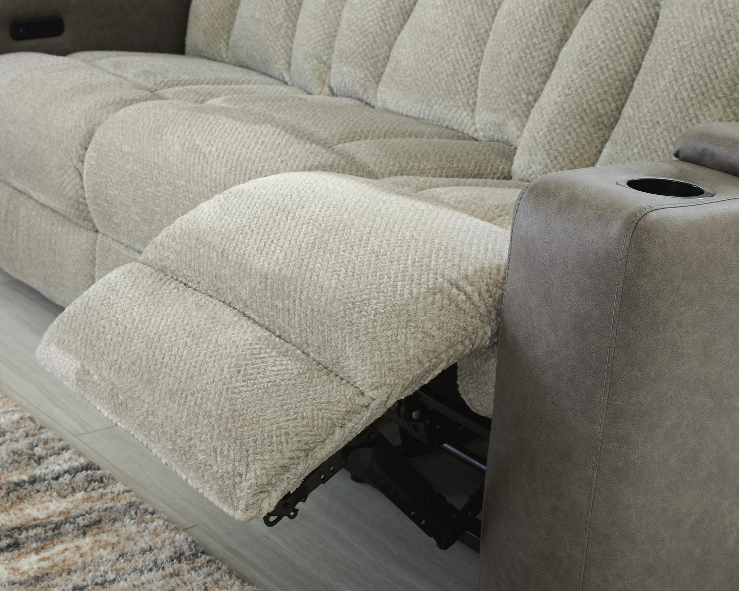 Branthorpe PWR REC Sofa with ADJ Headrest