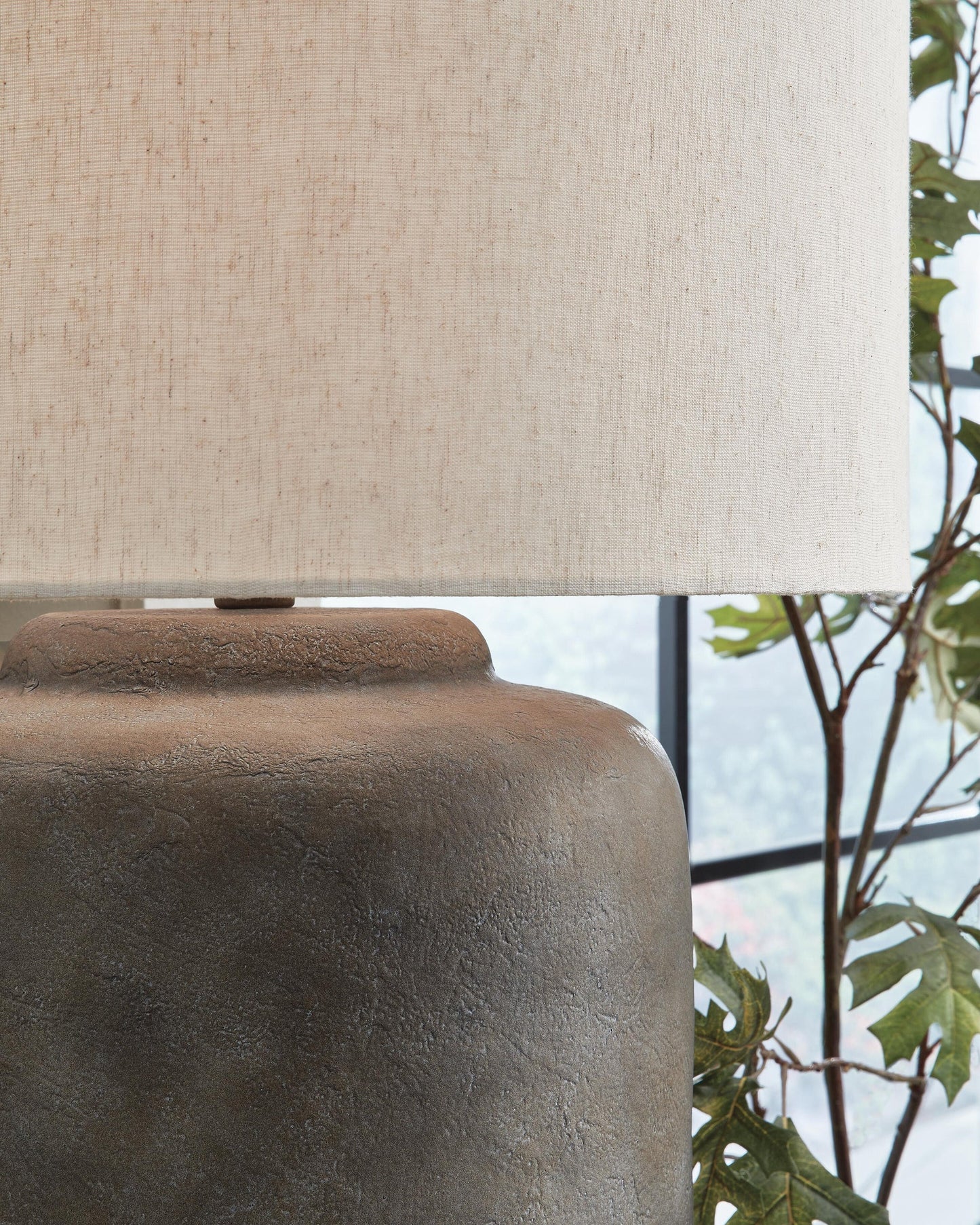 Zandophen Metal Table Lamp (1/CN)