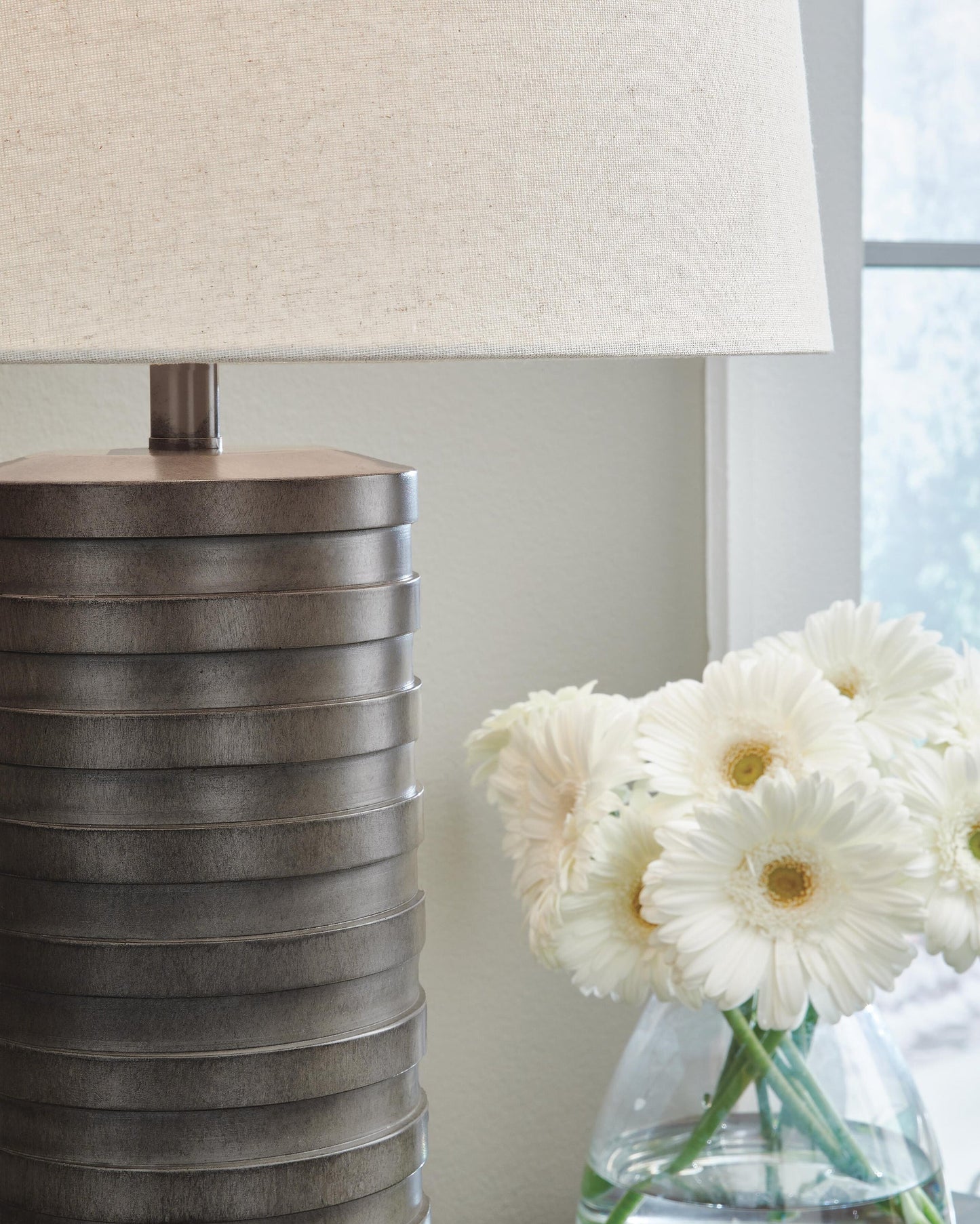 Neilett Poly Table Lamp (2/CN)