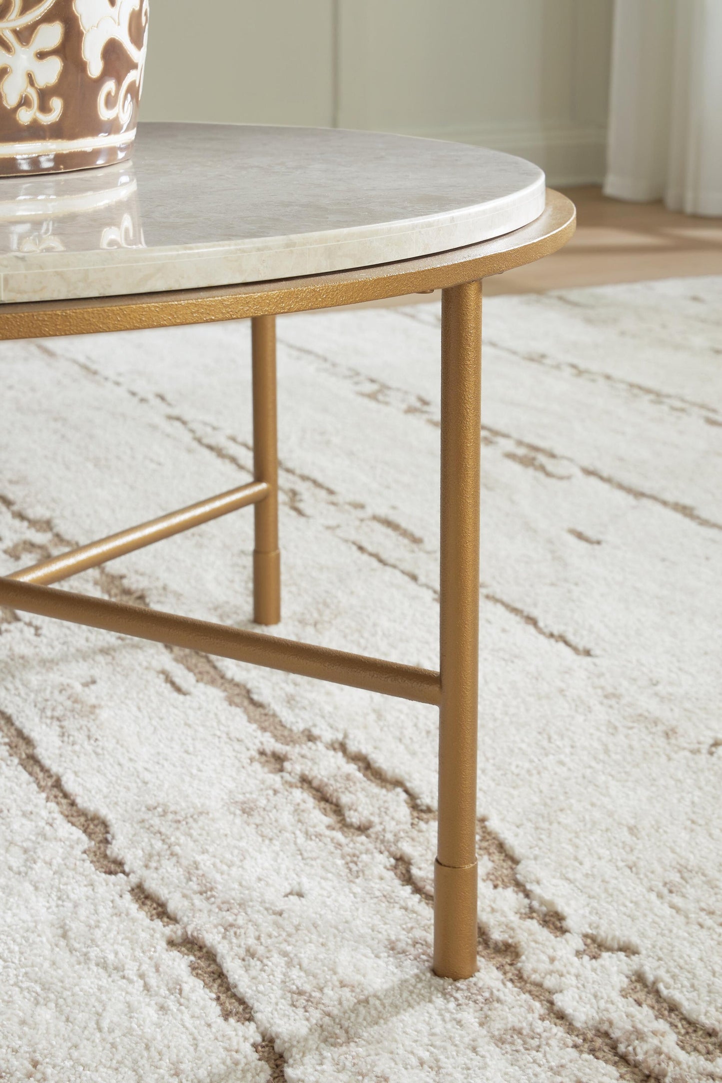 Alben Round Cocktail Table