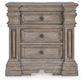 Blairhurst California King Panel Bed with Mirrored Dresser and Nightstand