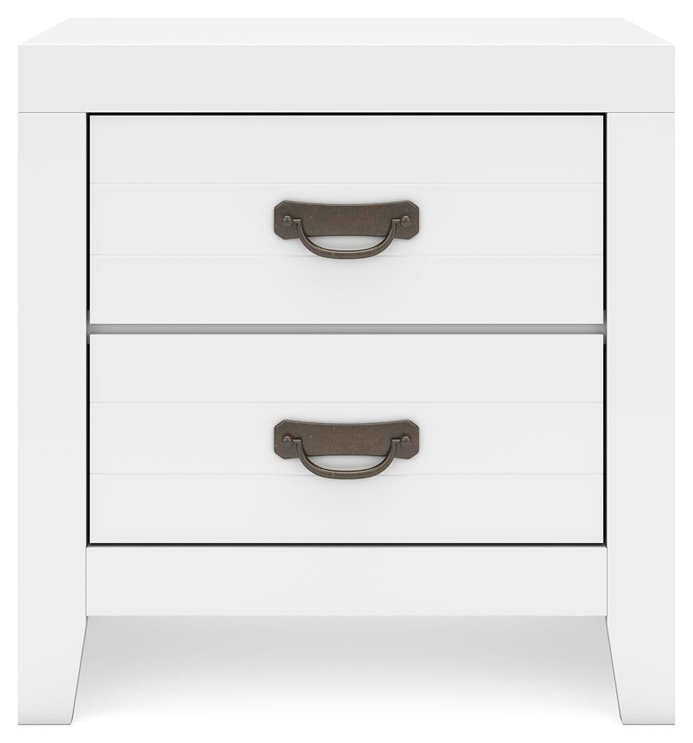 Binterglen King Panel Bed with Mirrored Dresser and Nightstand