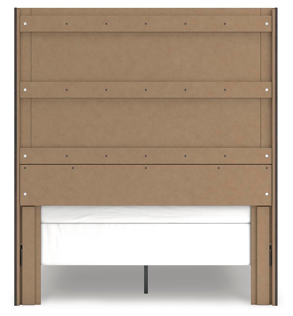 Parlayon Queen Panel Bed, Dresser and Mirror