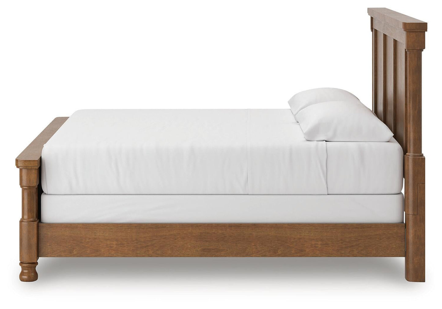 Chadworth King Poster Bed with Mirrored Dresser